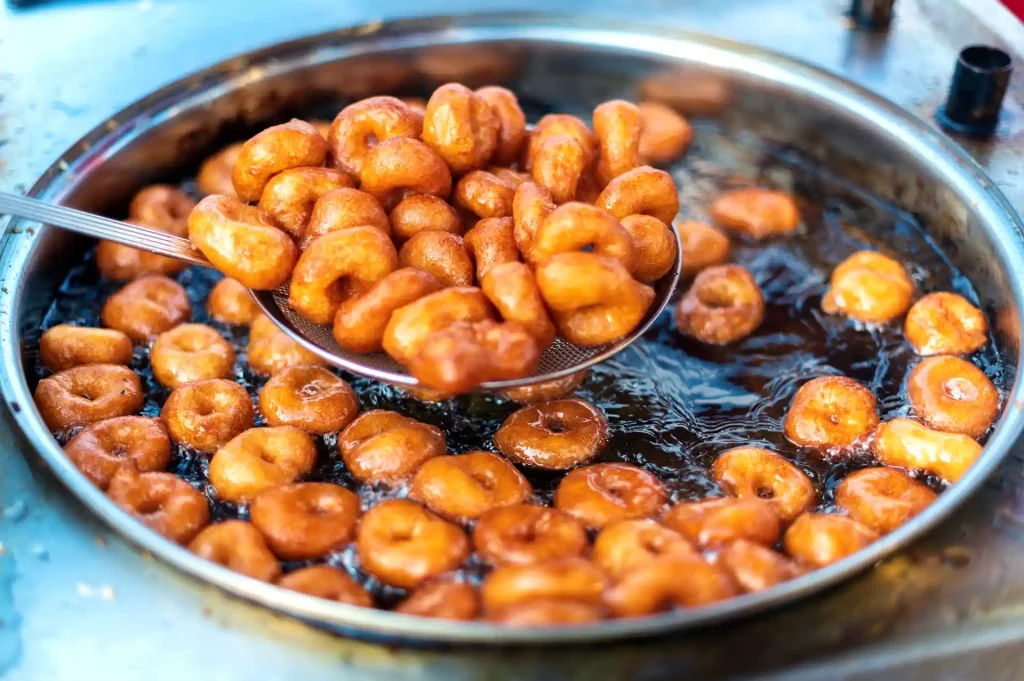 Çiğli Lokmacı – Yerinde Lokma Döktürme